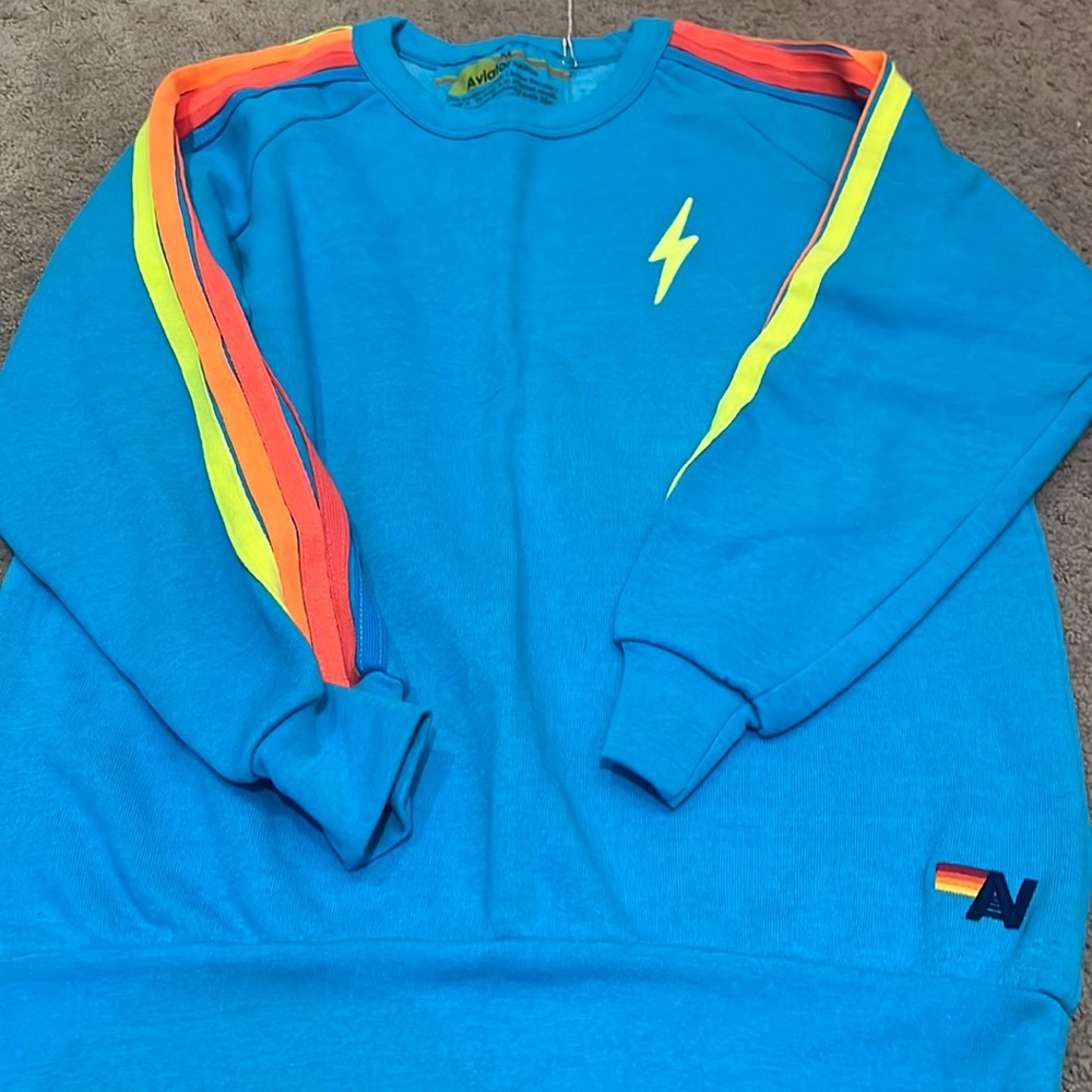 NWT AVIATOR NATION SWEATSHIRT SIZE M